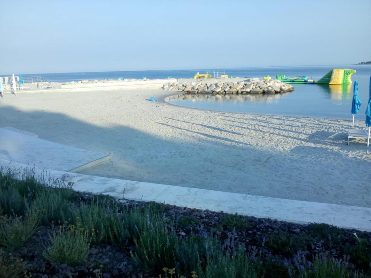 Apartment Fabic Porec Bagian luar foto