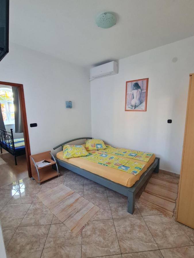 Apartment Fabic Porec Bagian luar foto