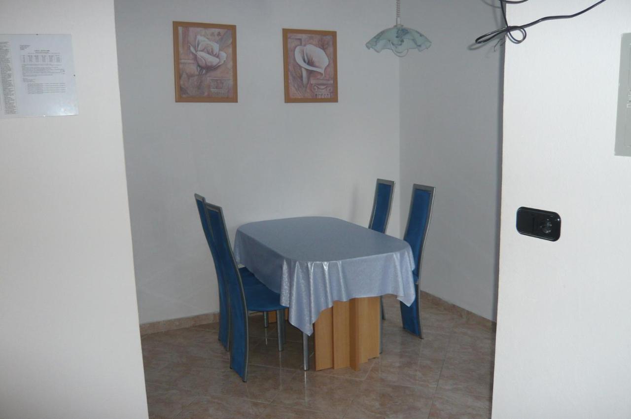 Apartment Fabic Porec Bagian luar foto